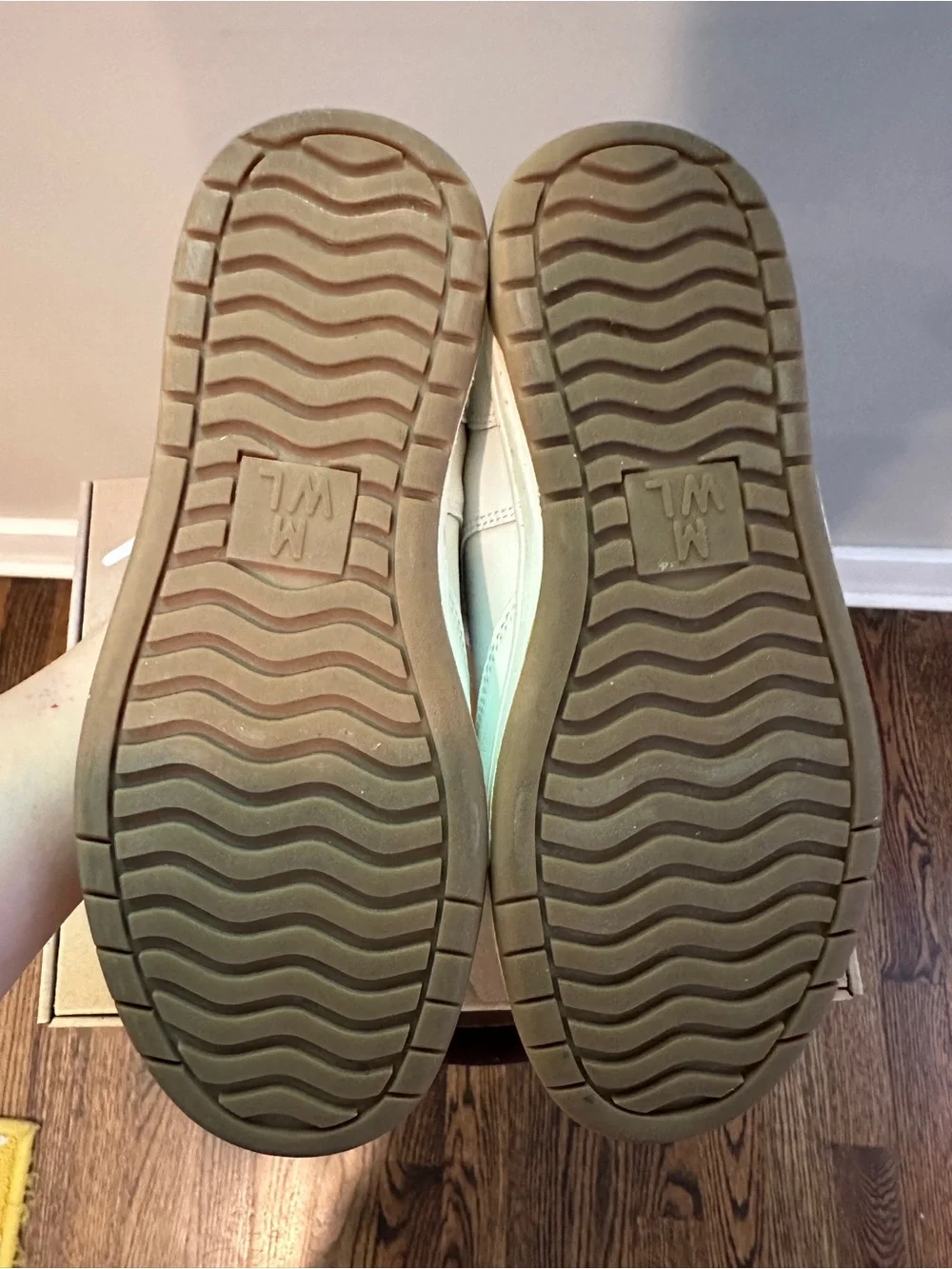 Madewell Court Low-Top Sneakers in Off-white Leather size 6.5